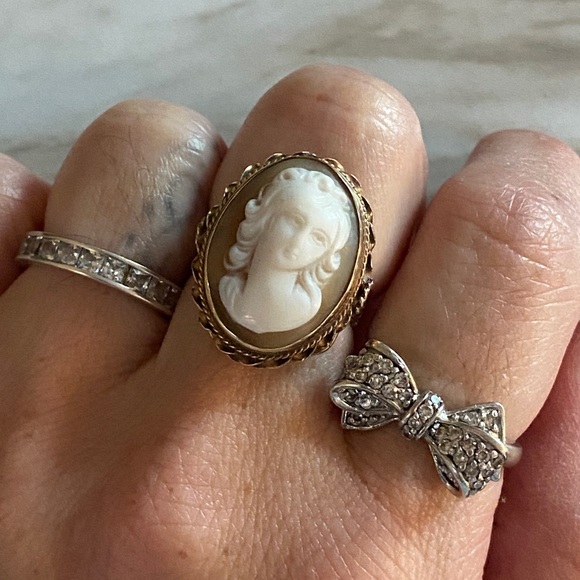 Antique Jewelry - (NFS / NFT) 14K + Victorian Shell Cameo Ring circa 1840, size 7